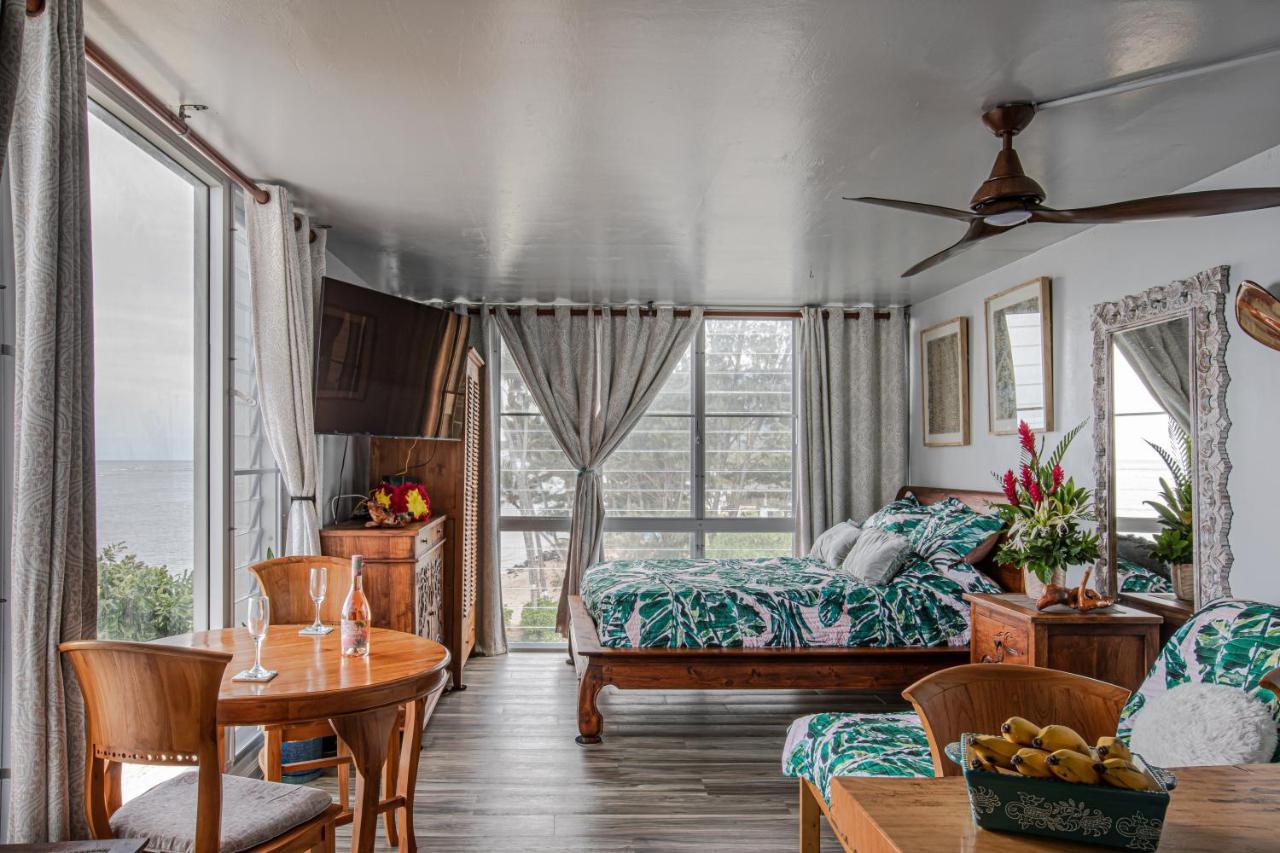 Breezy Beachfront Bali-Style Haven 180 Degree Oceanview Hau'ula Esterno foto
