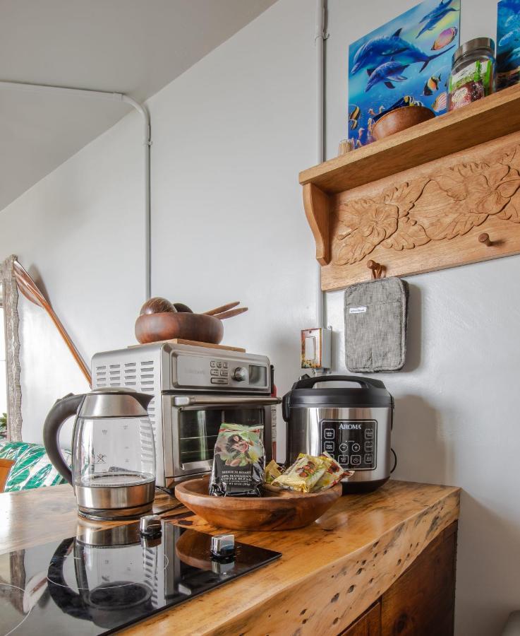 Breezy Beachfront Bali-Style Haven 180 Degree Oceanview Hau'ula Esterno foto