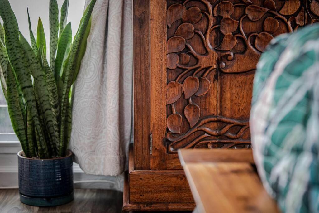 Breezy Beachfront Bali-Style Haven 180 Degree Oceanview Hau'ula Esterno foto