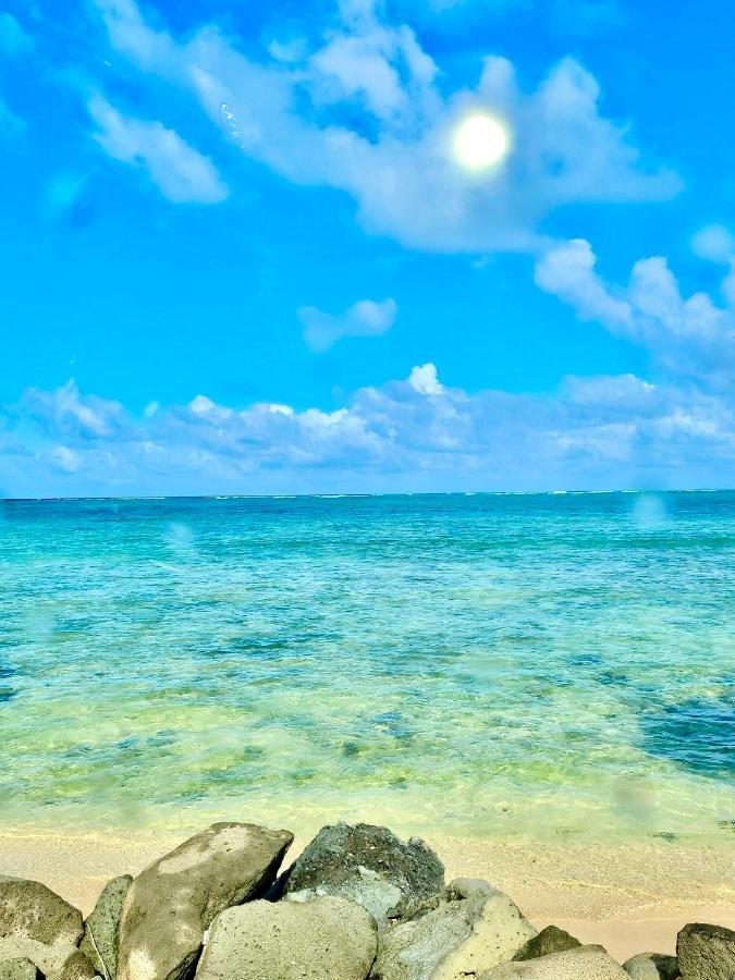 Breezy Beachfront Bali-Style Haven 180 Degree Oceanview Hau'ula Esterno foto