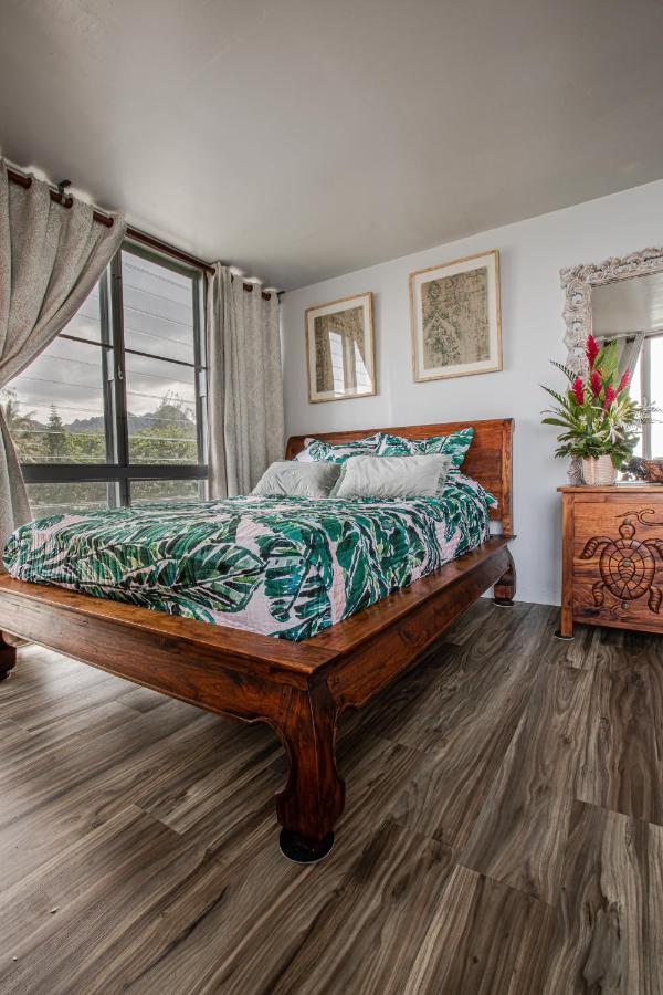 Breezy Beachfront Bali-Style Haven 180 Degree Oceanview Hau'ula Esterno foto